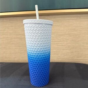 Gradient Blue Tumbler with Straw